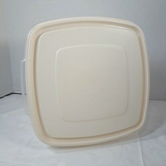 Rubbermaid Servin' Saver 10 Cup #3 Square Container Almond Lid 0014 Vintage - Picture 1 of 9